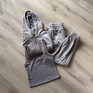 EXPRESS Women’s Gray 3 Piece Lounge Set Size XS Cozy Soft Velour